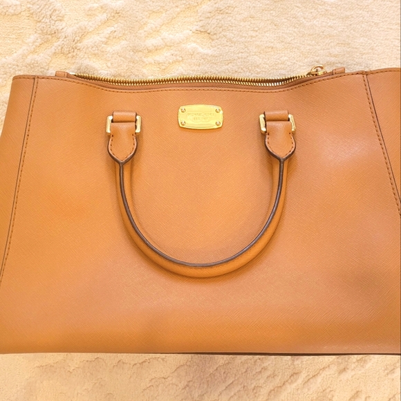 Michael Kors Kellen Crossbody Satchel in Tan - Picture 2 of 6